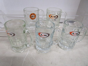 lot 53 image: A&W Root Beer Mugs
