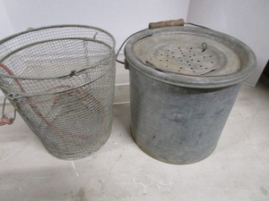 lot 60 image: Minnow Pail & Trap