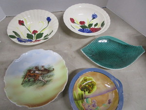 lot 110 image: Fancy Bowls Blue Ridge, German, Japan