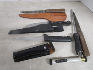 lot 125 image: Filet & Kitchen Knives