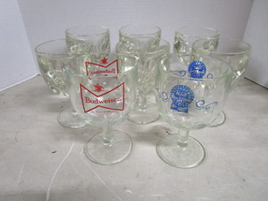 lot 133 image: Glass Beer Mugs