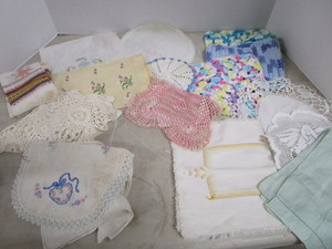 lot 180 image: Vintage Fancy Work, Doll House Rugs