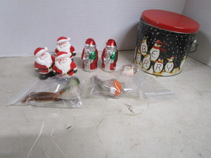 lot 186 image: Santa Shakers, Birds