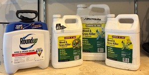 lot 44 image: G - Lot of 5 Weed and Grass Killers - Roundup, Ortho GroundClear, and Compare-N-Save