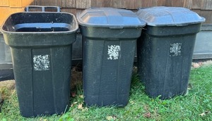 lot 64 image: S - Set of 3 Black 30-Gallon Outdoor Trash Cans with Lids