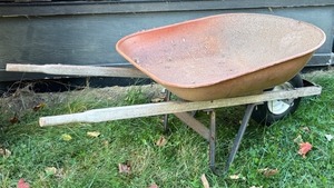 lot 71 image: S - Used Metal Wheelbarrow with Wooden Handles