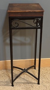 lot 94 image: UL - Metal and Wood Plant Stand