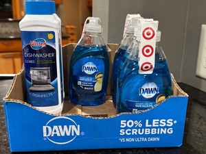 lot 102 image: K - New Glisten Dishwasher Cleaner and Set of 4 Dawn Ultra Dishwashing Liquids