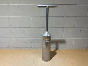 lot 236 image: SMI Aluminum Clam Gun - Silver