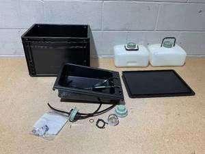 lot 6 image: BOXIO WASH Mobile Washbin