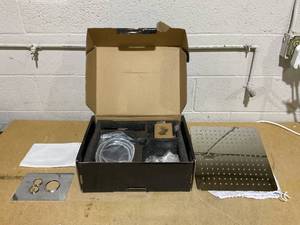 lot 198 image: SR Sunrise 10 INCH OIL-RUBBED BRONZE WALL MOUNTED SHOWER SYSTEM SRSH-ORBD1003