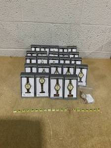 lot 271 image: LOT OF 26 Miscellaneous Watches