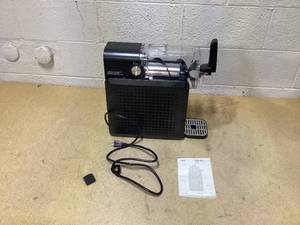 lot 62 image: Slushy Machine Maker 1.5L Iceman Slushy Frozen Drink Slushie Wine Beer