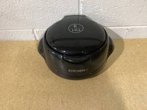 lot 384 image: Kitchen HQ Large & Small Thermal Microwaveable Insulated Bowls wLids