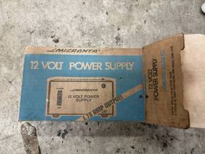 lot 30 image: 12Volt Power Supply