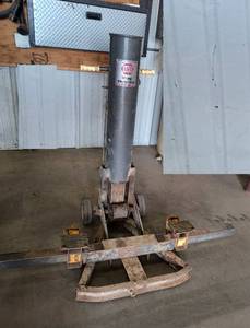 NAPA pneumatic jack 5,000 lb lift capacity - works