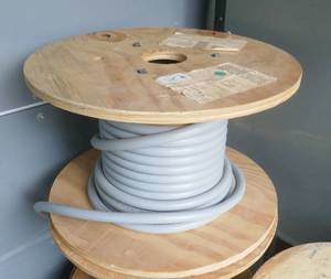 lot 30 image: 18 AWG 19 conductor tin brd pvc 600V grey, originally 40 ft guessing 25 left