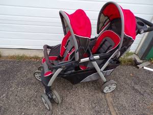 lot 6 image: Chicco Double Stroller