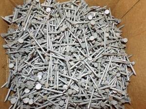 lot 29 image: 20# Roofing Ring Shank Nails 2 12