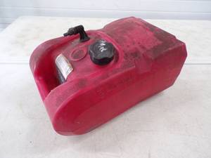 lot 46 image: Boat Gas Tank