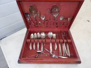 lot 64 image: Flatware set with Wood Case