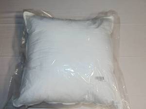 20" x 20" Square Down Alternative White Pillow Insert | BOKSER HOME
