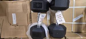 lot 10 image: A pair of 40LB Rubber hex Dumbbells (NEW)