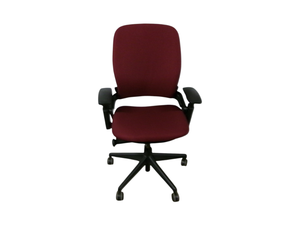 lot 149 image: Steelcase Leap V2 Task Chair Fully loaded