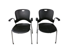 lot 164 image: 2 Herman Miller Caper Chairs Stackable