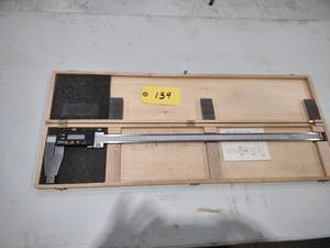lot 139 image: Fowler 24 Digital Calipers...