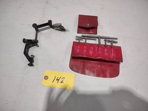 lot 142 image: Quill Mount Indicator & Telescopic ...