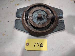 lot 176 image: 6 Vise Swivel Base...