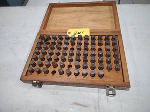 lot 201 image: Meyer Plug Gage Set, .751-.832...