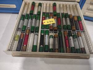 lot 236 image: Assorted Thread Plugs, Will Be Boxe...