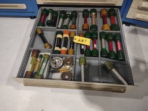lot 237 image: Assorted Thread Plugs, Will Be Boxe...