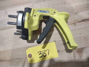 lot 387 image: Royal QS65 Collet Spreader...