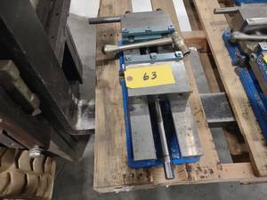 lot 63 image: Kurt DX6 6 Crossover Machine Vise ...