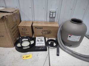 lot 557 image: New Pool Filter...