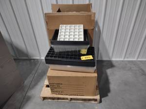 lot 586 image: Growing & Shipping Trays...