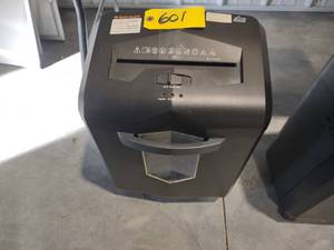 lot 601 image: Bonsaii Shredder...