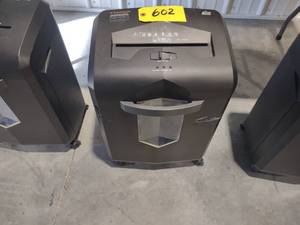 lot 602 image: Bonsaii Shredder...