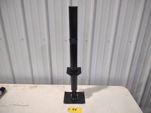 lot 94 image: Stillwell Hydraulic Trailer Jack 32...