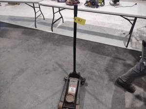 lot 97 image: Craftsman 3 Ton Floor Jack...