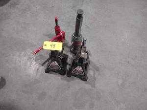 lot 98 image: Jack Stands & Bottle Jacks...