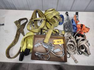 lot 465 image: Straps...