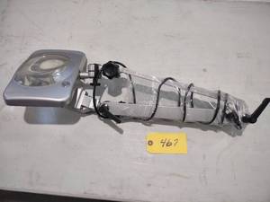 lot 467 image: Aven Clamp-On Flex Arm LED Magnifyi...
