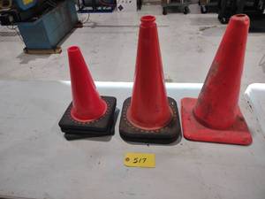 lot 517 image: (6) Safety Cones...