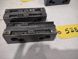 lot 528 image: (4) 6 Vise Jaws...