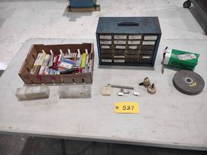 lot 537 image: Assorted Cutter & Misc....