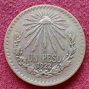 lot 30 image: 1922 Mexican Silver Peso